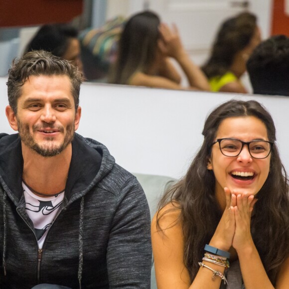 Ex-BBB Emilly falou que pretende ter uma conversa com Marcos