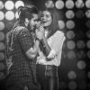 Luan Santana e Camila Queiroz cantaram 'Amor de Interior' no 'Tamanho Família'
