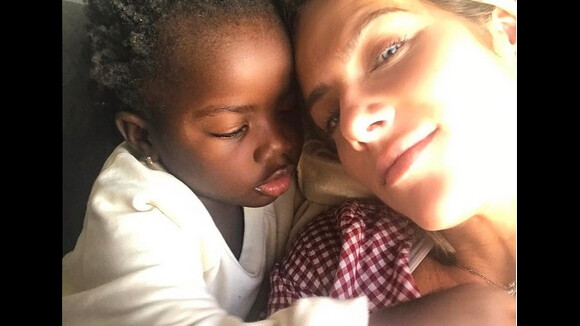 Giovanna Ewbank posa com a filha, Títi, em selfie: 'Domingo mehor não há'