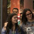 Bruna Marquezine curte momentos com a irmã, Luana Marquezine, quando está no Brasil