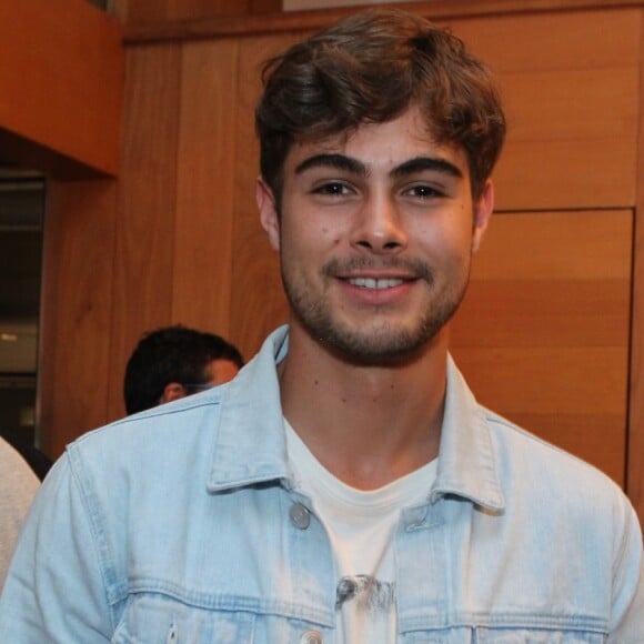 Rafael Vitti brinca sobre repercussão de 'volume' em vídeo postado nesta terça-feira, dia 25de abril de 2017