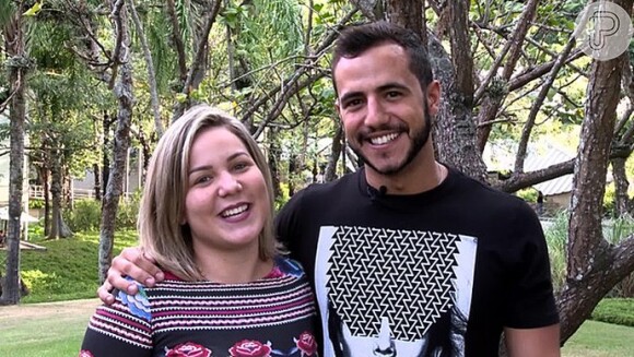 Ex-BBB Matheus Lisboa viveu um romance com a youtuber Maria Claudia no reality show