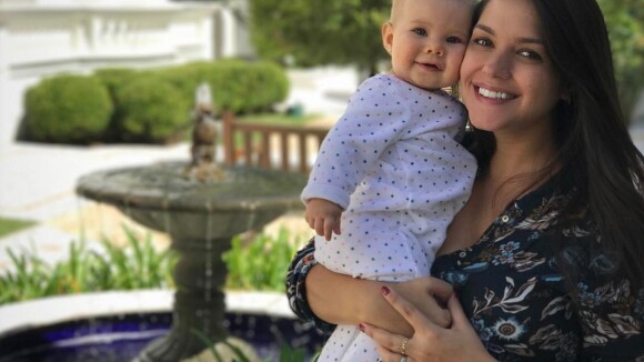 Thais Fersoza se surpreende com tamanho da filha, Melinda: '9 meses chegando'
