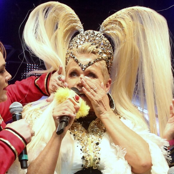 Agatha Moreira foi ao Metropolitan, no Rio de Janeiro, para prestigiar o Chá da Xuxa