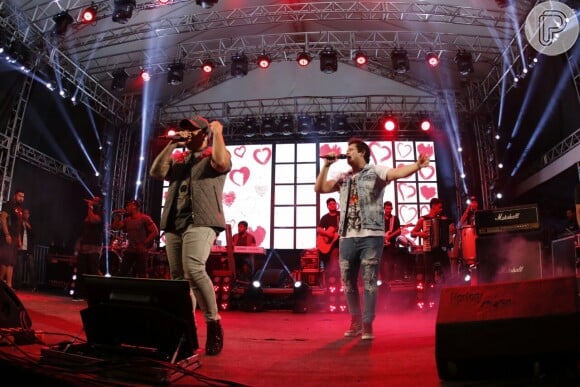 Matheus e Kauan cantaram seus maiores sucessos no palco do Villa Mix Weekend, no resort Club Med, em Mangaratiba, na noite desse sábado, 29 de abril de 2016