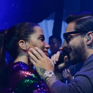 Ao lado de Maluma, Anitta se apresentou no Espaço Américas em São Paulo