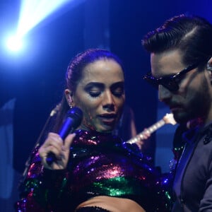 Anitta sensualizou com Maluma em show no Espaço Américas, em São Paulo