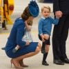 Príncipe George, irmão da Princesa Charlotte, vai usar uniforme de R$ 1,5 mil em nova escola