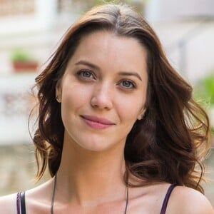 Nathalia Dill usou as redes sociais para protestar: 'O trabalhador merece respeito! Afinal, é ele que faz o país andar!'
