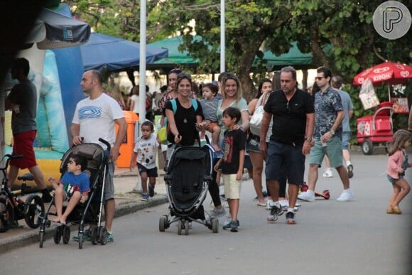 O clima entre Fernanda Gentil, Priscila Montandon e os filhos dela era de intimidade