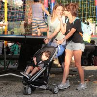 Fernanda Gentil passeia com namorada, Priscila Montandon, e filhos no Rio. Fotos