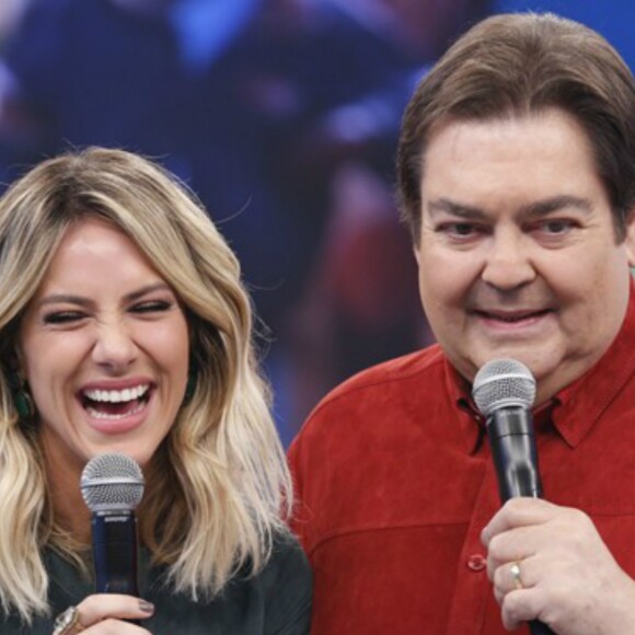 Giovanna Ewbank parabeniza Faustão e lembra adoção de Títi em postagem nesta terça-feira, dia 02 de maio de 2017