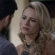Zeca (Marco Pigossi) e Jeiza (Paolla Oliveira) voltam a brigar em festa de noivado, na novela 'A Força do Querer'
