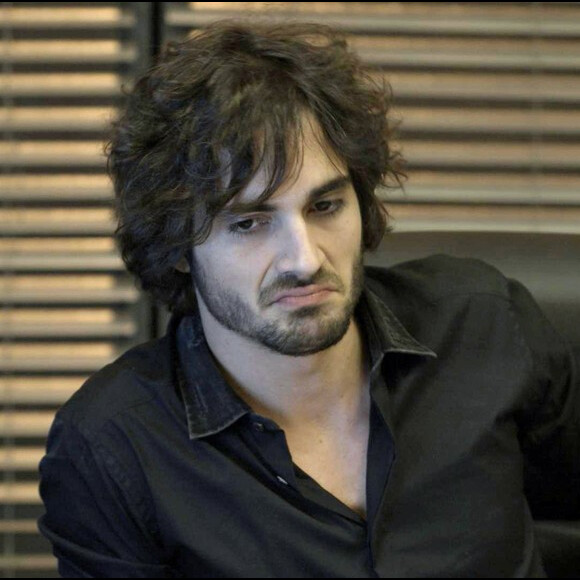 Ruy (Fiuk) acredita que Cibele (Bruna Linzmeyer) esteja mesmo grávida, na novela 'A Força do Querer'