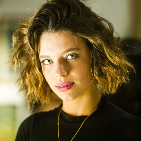 Bruna Linzmeyer diz que em sua opinião Cibele vai 'se vingar de maneira triste e engraçada' na novela 'A Força do Querer'