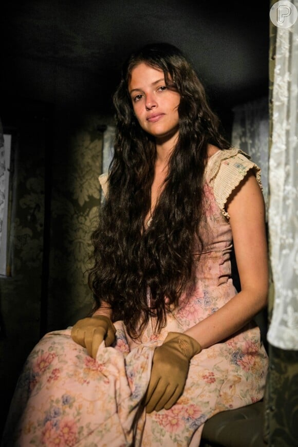Aghata Moreira está no ar como a personagem Domitila na novela das seis, 'Novo Mundo'