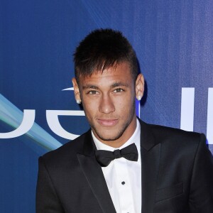 Neymar acaba de voltar de uma viagem à Inglaterra