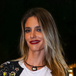 Fernanda Lima se considera feminista: 'Acho que sempre fui. Saí de casa aos 14 anos e fui para o mundo'