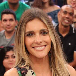 Fernanda Lima acrescentou: 'Até pela minha maneira de ser, de andar, de me vestir. Jogo futebol com as crianças, danço, sou superativa'