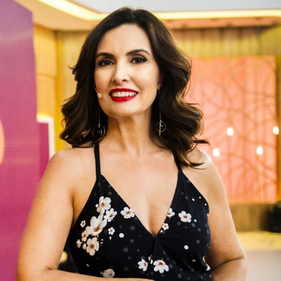 Solteira, Fátima Bernardes desconversa sobre amor e paixões em lançamento nesta terça-feira, dia 09 de maio de 2017