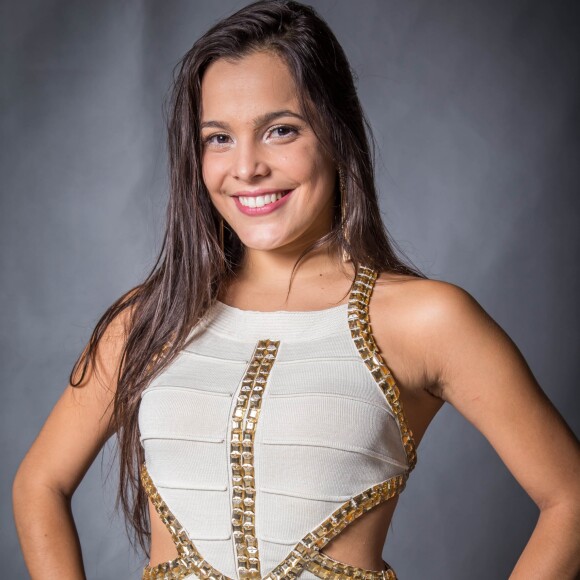 O stylist da ex-BBB Emilly também ficará responsável pelo guarda-roupa de sua gêmea, Mayla