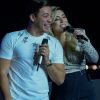 Wesley Safadão cantou com Naiara Azevedo no show