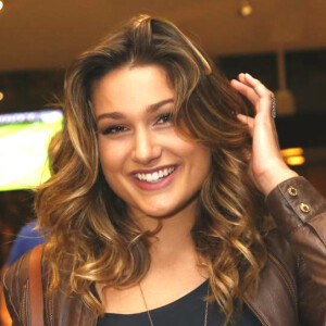 Sasha Meneghel se irritou com o susto dado pela melhor amiga, Bruna Marquezine: 'C..., Bruna!'