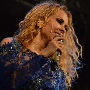 Joelma está namorando o médico, Alessandro Cavalcante, de 38 anos