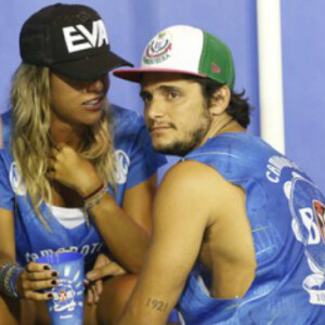 Em fevereiro de 2016, Bruno Gissoni foi visto com Stephanie Marques na Sapucaí
