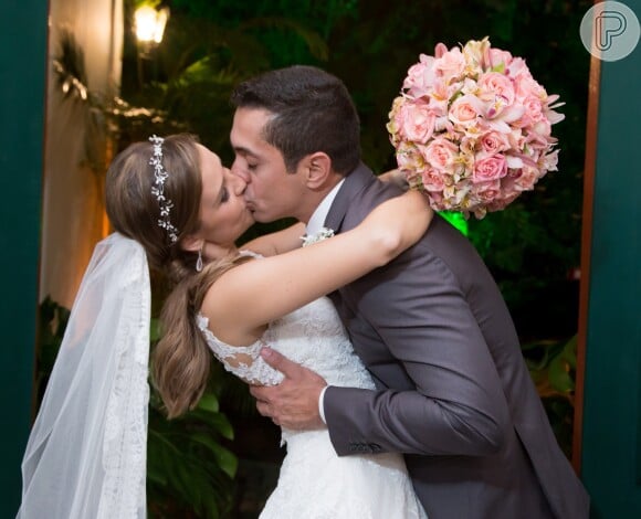 Silvana Ramiro se casou com o empresário Rafael Dias no último sábado, 6 de maio de 2017