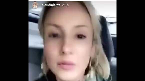 Claudia Leitte nega ter criticado Anitta por parcerias musicais em vídeo no Instagram Stories nesta quinta-feira, dia 11 de maio de 2017