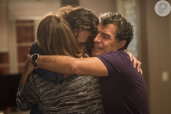 Em 'Rock Story', Nicolau (Danilo Mesquita) recebeu o apoio dos pais no processo de tratamento contra o câncer