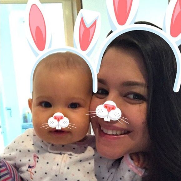 Thais Fersoza se divertiu na tarde desta terça (16) com a herdeira, Melinda