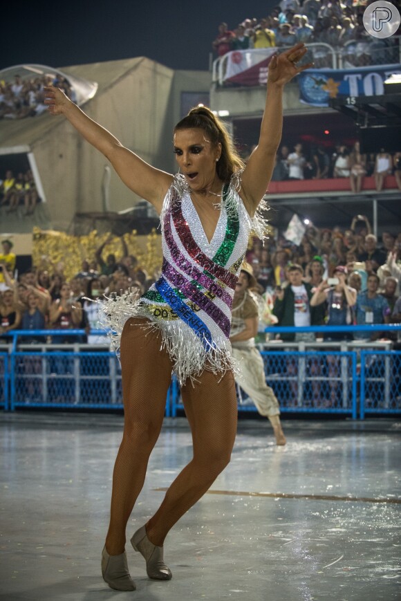 Ivete Sangalo brincou que sairia seminua no desfile da Grande Rio no Carnaval 2017