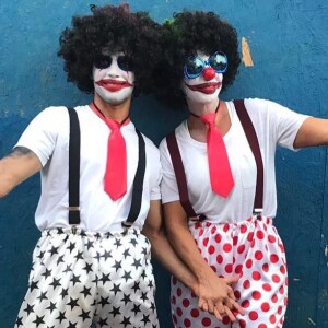 No Carnaval de 2017, Ivete Sangalo passou despercebida ao curtir a folia de rua vestida de palhaça