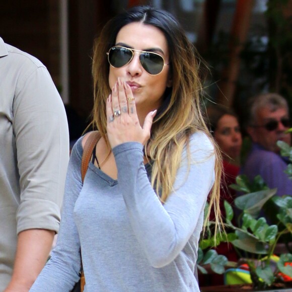 Cleo Pires rebateu seguidora ao ser chamada de feia em rede social