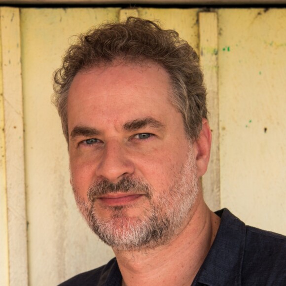 Dan Stulbach exaltou o trabalho de Fiuk e Isis Valverde na novela 'A Força do Querer': 'Não são deslumbrados, são dedicados, humanos. Tenho o maior carinho por eles!'