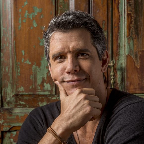 O apresentador fez um desabafo sobre política na internet: 'Só agora a ficha caiu... E esta é a minha sensação: rasgaram o nosso país'