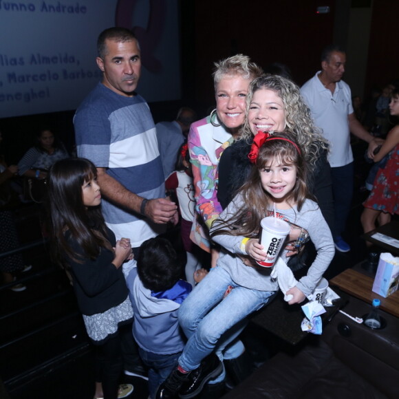 Xuxa com a ex-paquita Cátia Paganote