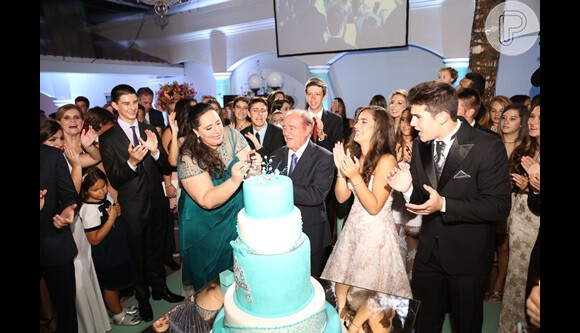 Renato Aragão se emocionou bastante durante o aniversário da filha na útlima sexta-feira, 14 de março de 2014