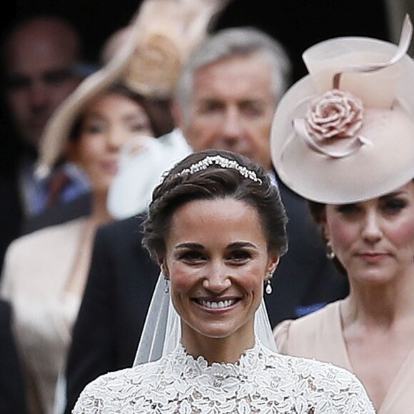 Kate, irmã de Pippa Middleton, acompanhou a cerimônia de perto