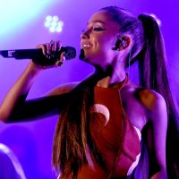 Ariana Grande interrompe turnê mundial após explosão em show: 'Despedaçada'