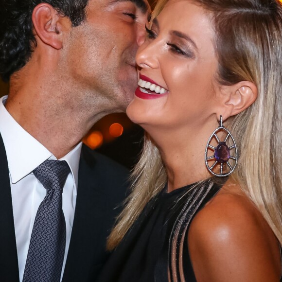 Ticiane Pinheiro e Cesar Tralli iniciaram o namoro em março de 2014, mas se separaram em setembro, reataram um mês depois. A nova separação veio no segundo semestre de 2016