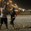 Os noivos Fernanda Souza e Thiaguinho malham juntos na praia da Barra da Tijuca, Zona Oeste do Rio de Janeiro, nesta segunda-feira, 17 de março de 2014