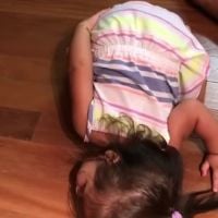 Deborah Secco revela método inusitado da filha para dormir: 'Bate na bundinha'