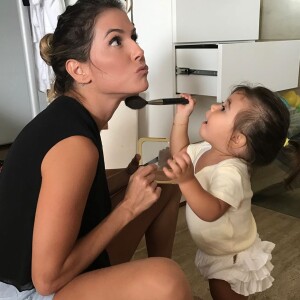 Deborah Secco precisou ficar longe da filha para rodar o filme 'Mulheres Alteradas', em SP