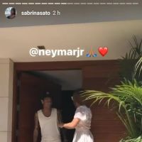 Neymar recebe Sabrina Sato em mansão em Barcelona e é elogiado: 'Cheiroso'