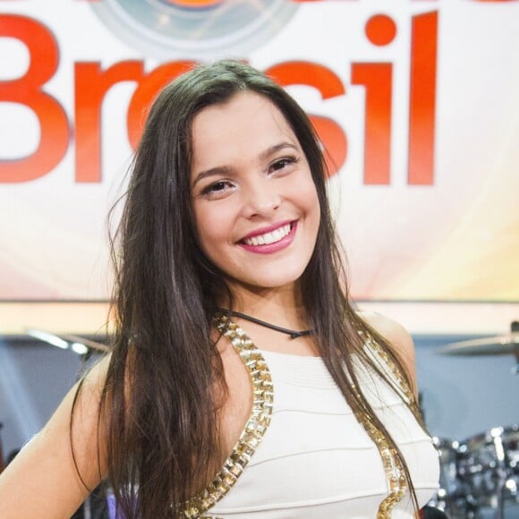 Emilly, vencedora do 'BBB17', voltou a mostrar um autoestima: 'Quanto mais eu coloco essas coisas em pratica, quanto mais eu tenho fé em Deus, na minha mãezinha e no meu potencial'
