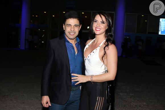 Zezé Di Camargo e Graciele Lacerda foram à casa de swing em São Paulo