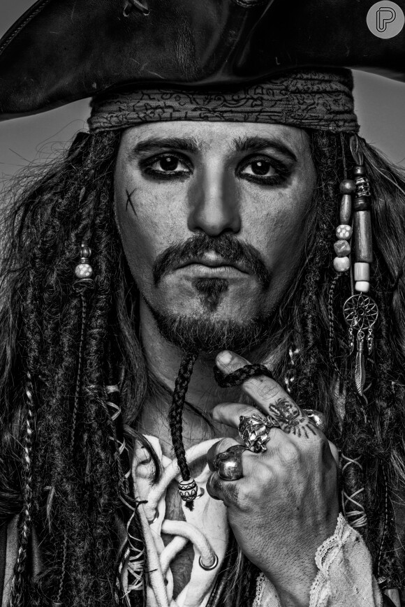Bruno Gagliasso conta que Johnny Depp é inspiração: 'Minha referência'